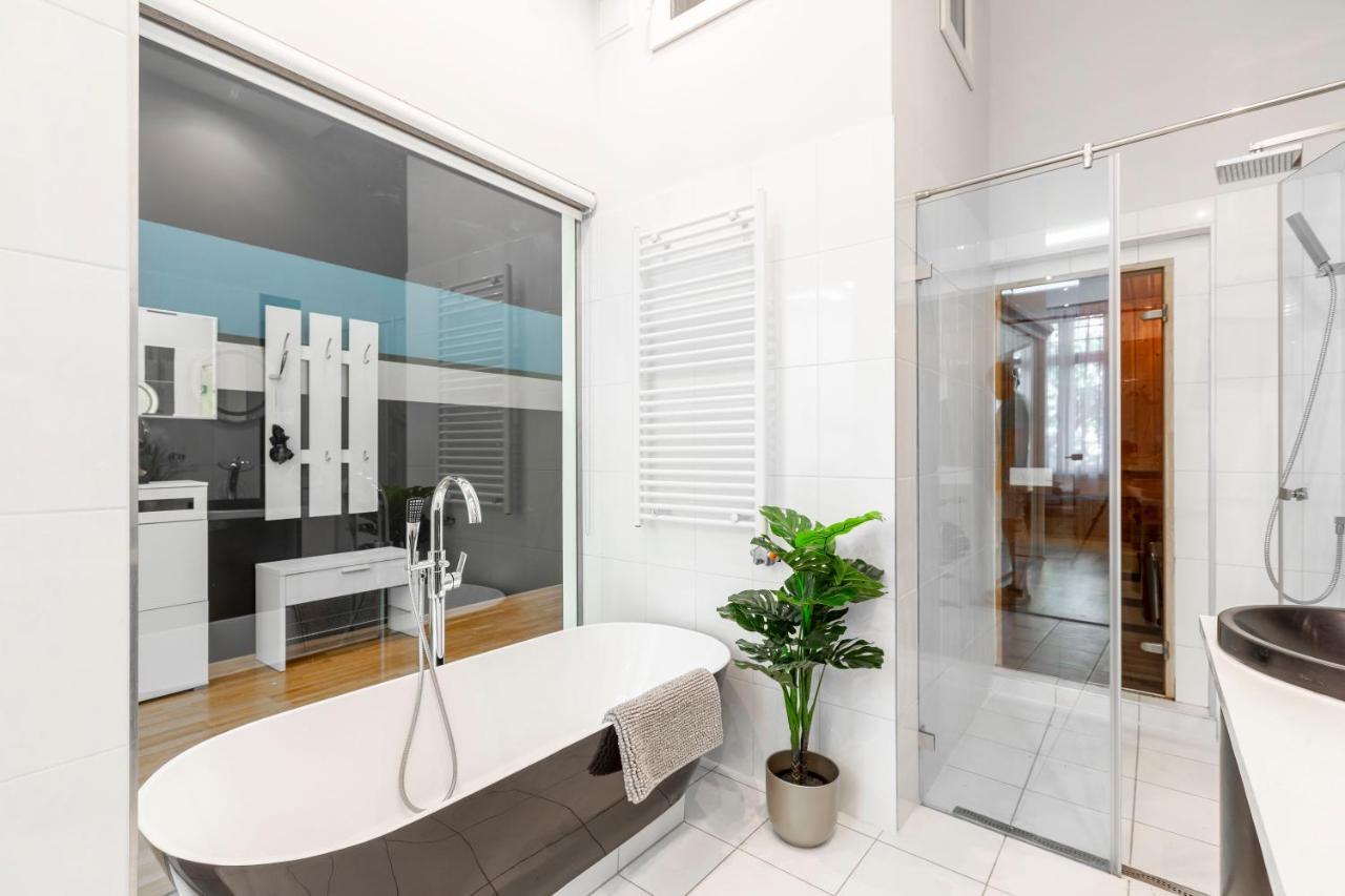 Luxurious & Spacious Downtown Residence In Liszt Ferenc Square Budapesta Exterior foto
