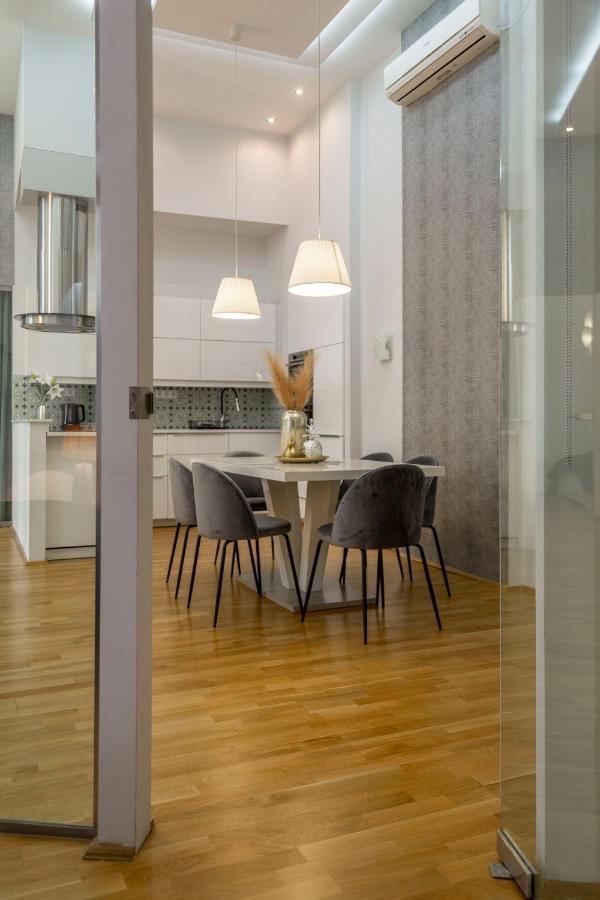Luxurious & Spacious Downtown Residence In Liszt Ferenc Square Budapesta Exterior foto
