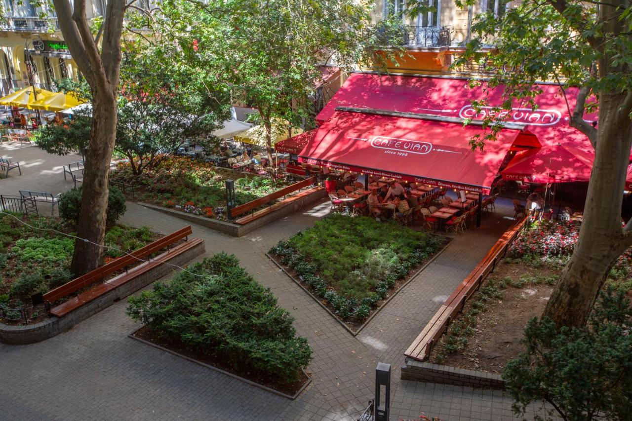 Luxurious & Spacious Downtown Residence In Liszt Ferenc Square Budapesta Exterior foto